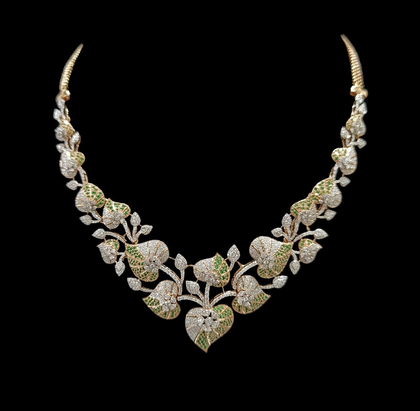 NECKLACE 32.3 gms
