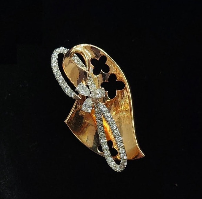 SM LOCKET 4.3 gms